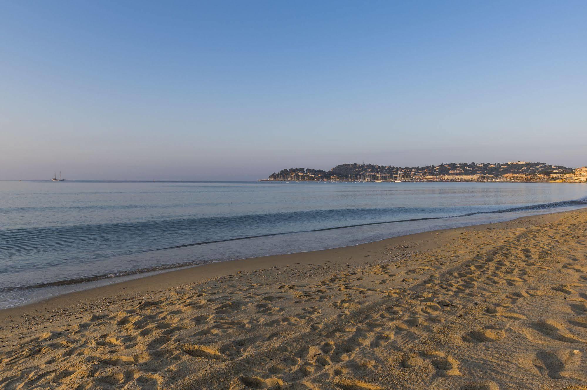 Chateau De Sable Cavalaire-sur-Mer Exterior foto